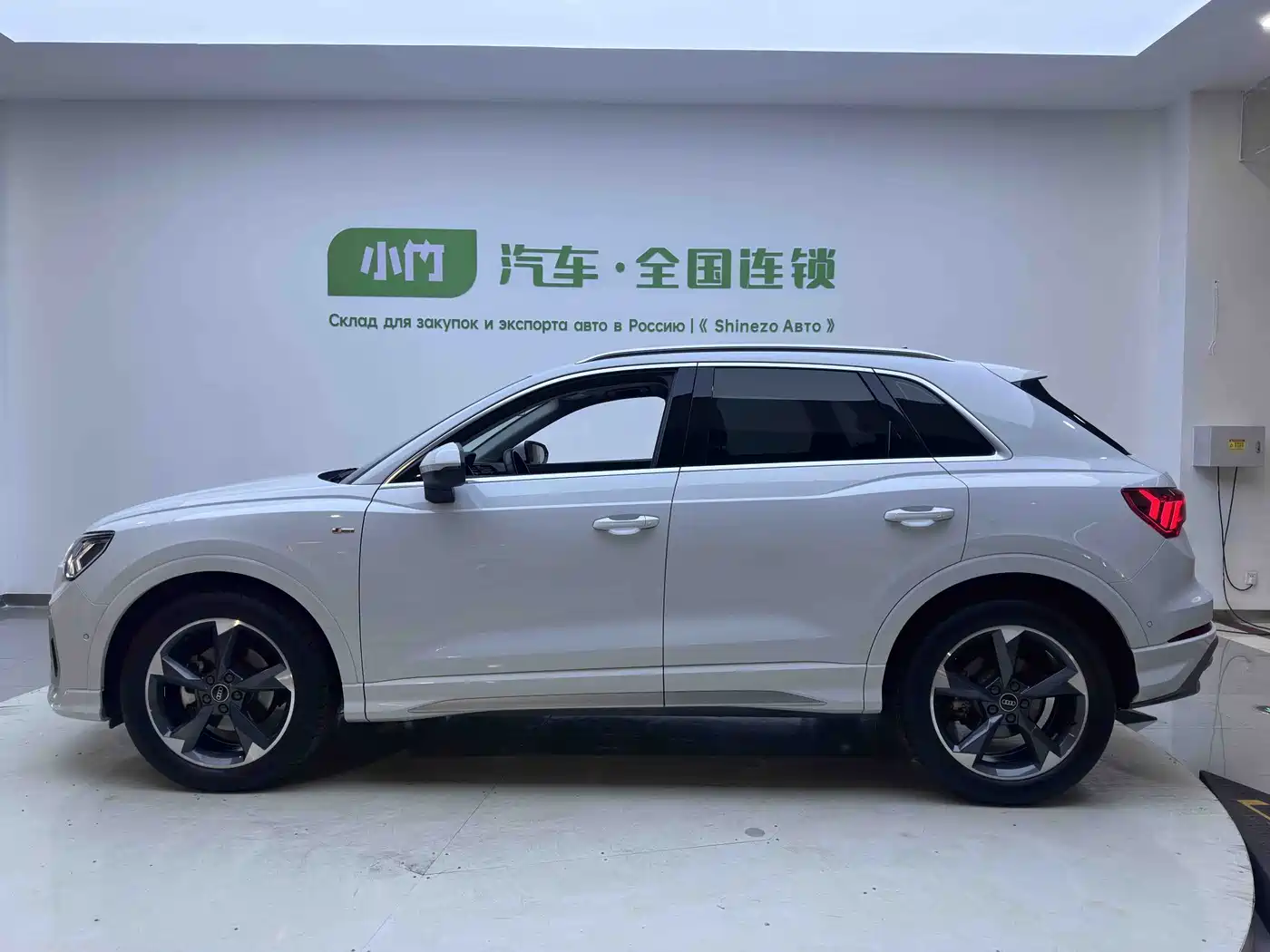 Audi Q3 2022 35 TFSI Fashion Dynamic фото 8