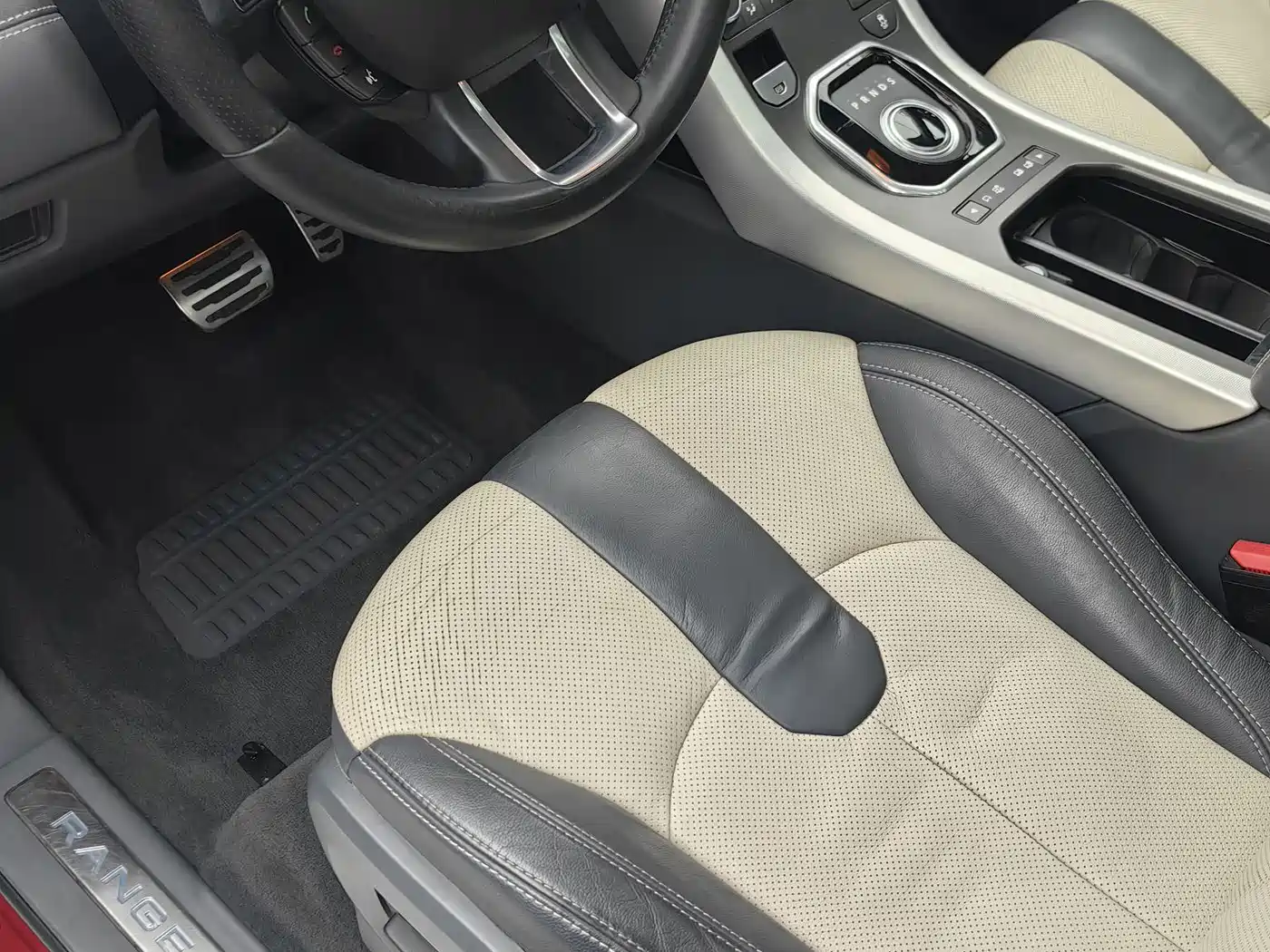 Land Rover Range Rover Evoque (Import) 2014 2013 2.0T 5-door Dynamic Edition