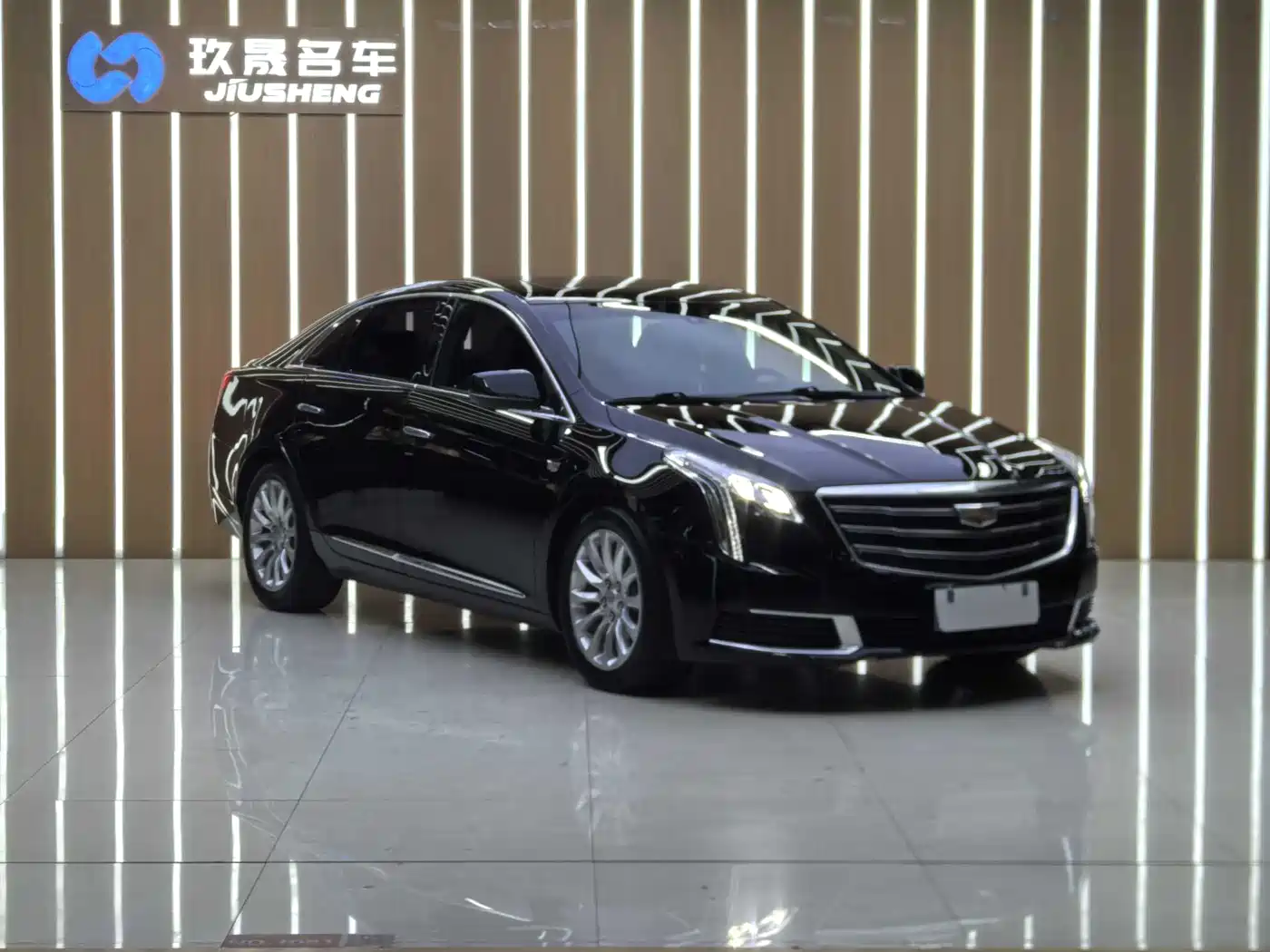 CADILLAC XTS