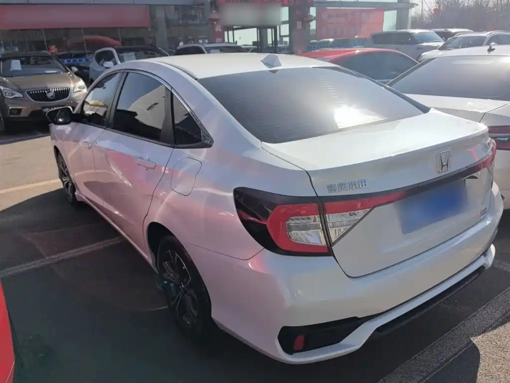 Honda ENVIX 2023 2022 180TURBO CVT Comfort Edition