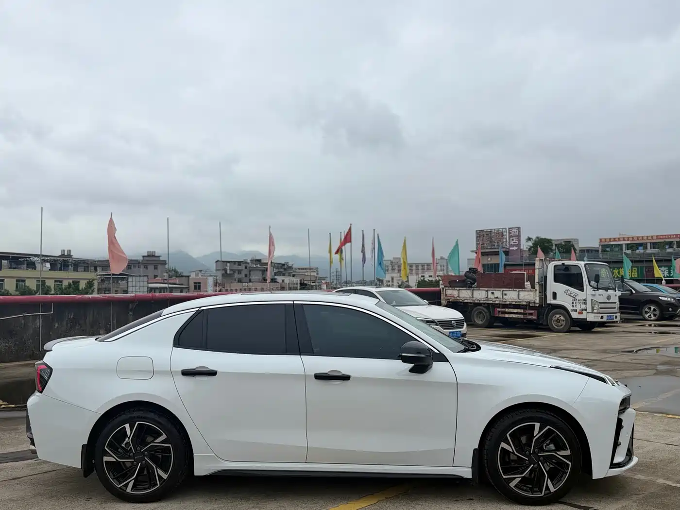 LYNK 03