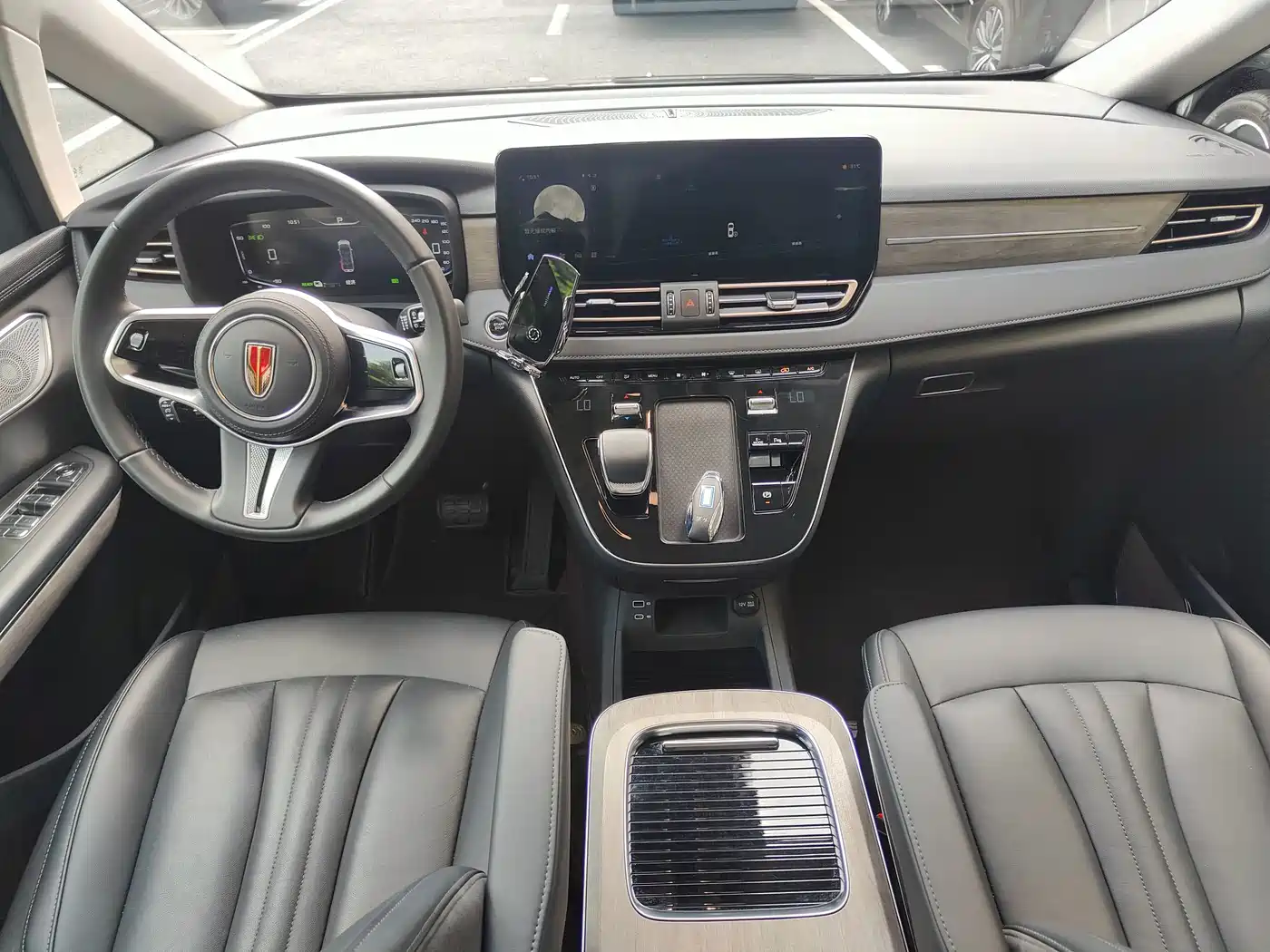 Hongqi HQ9 PHEV 2025 2024 Model 2.0T AWD Business Edition