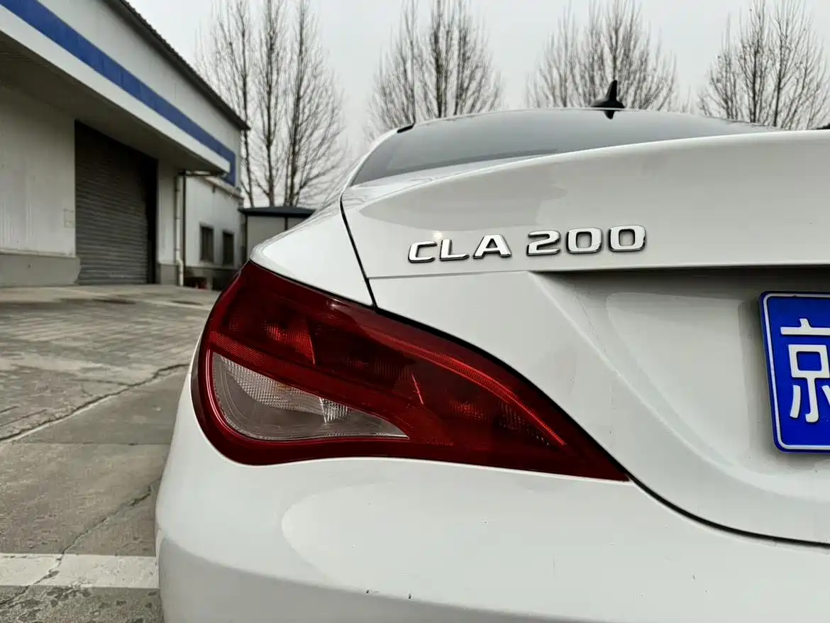 Mercedes-Benz CLA (Import) 2018 CLA 200 Dynamic Edition фото 9