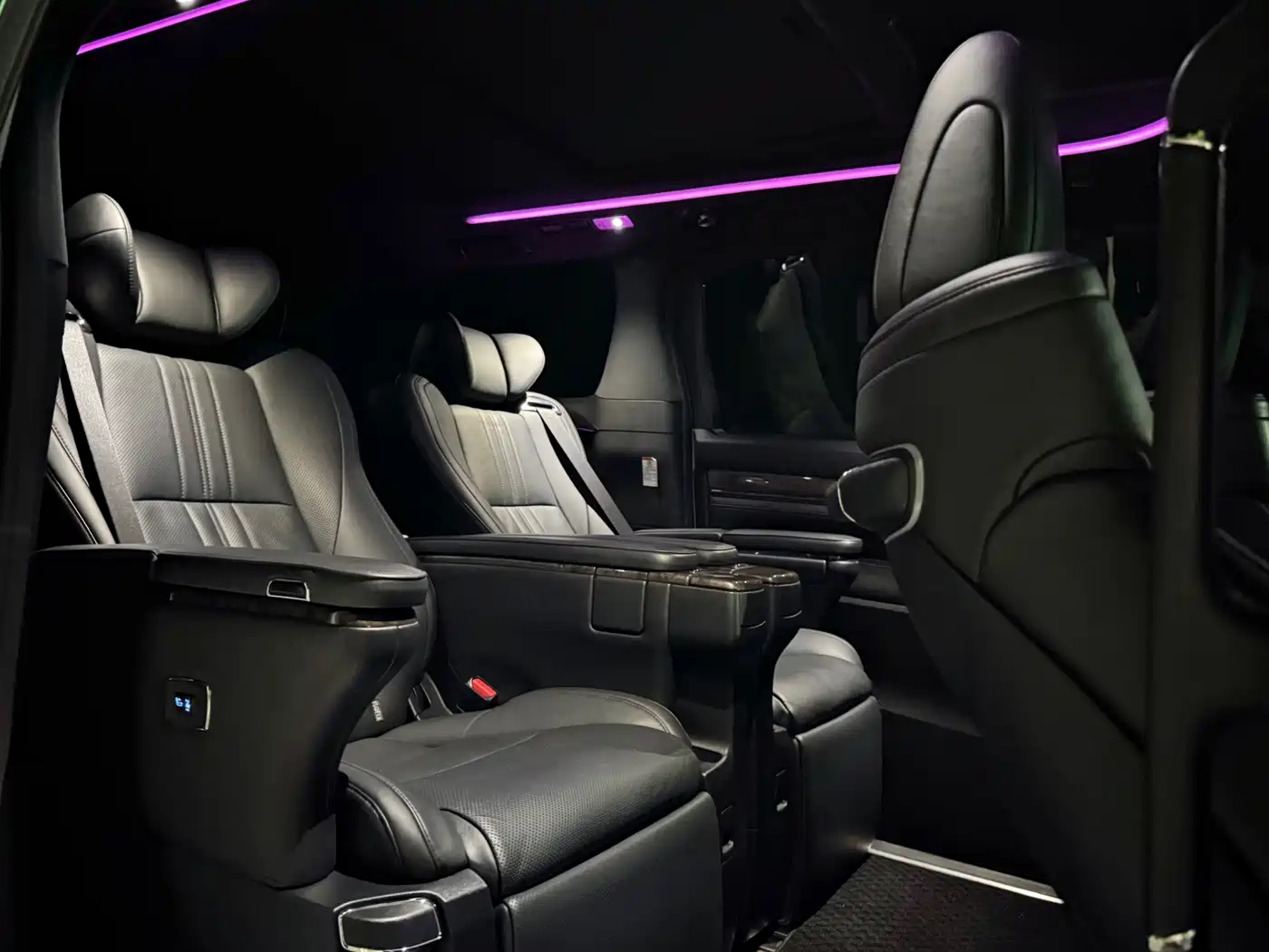 Toyota Vellfire 2020 2020 Twin Engine 2.5L HV Premium Edition