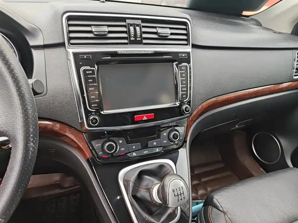 Haval H6 2015 Sport Edition 1.5T Manual 2WD Elite фото 6