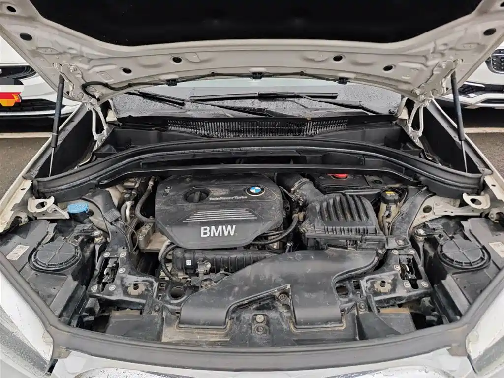 BMW X1 2016 sDrive18Li Fashion Model фото 16