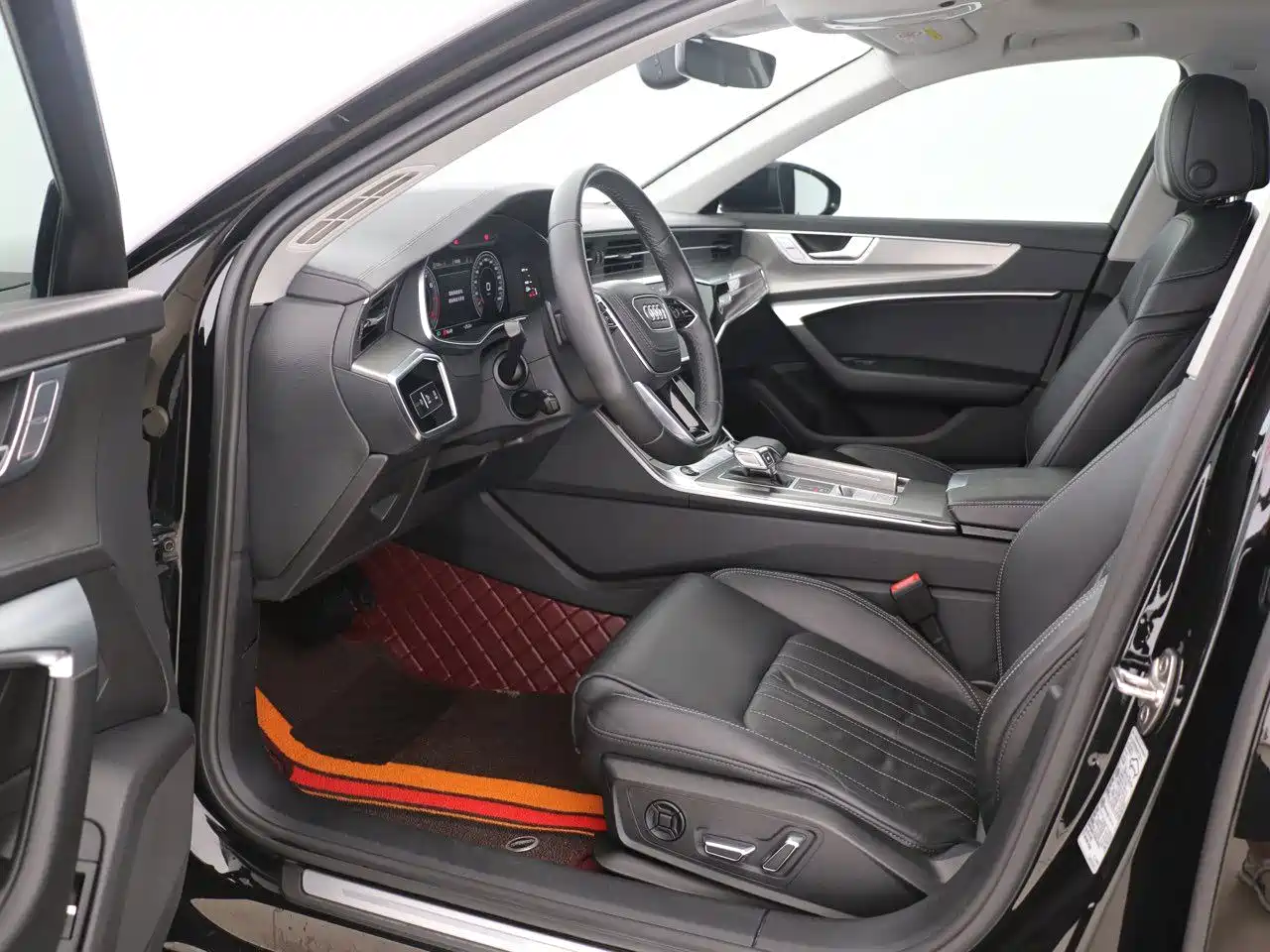 Photo 4 - Audi A6L