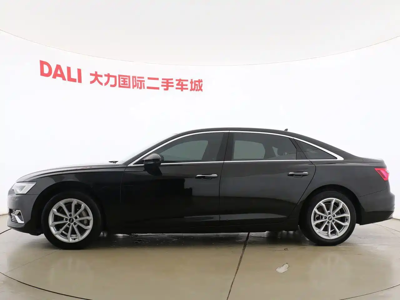 Photo 12 - Audi A6L