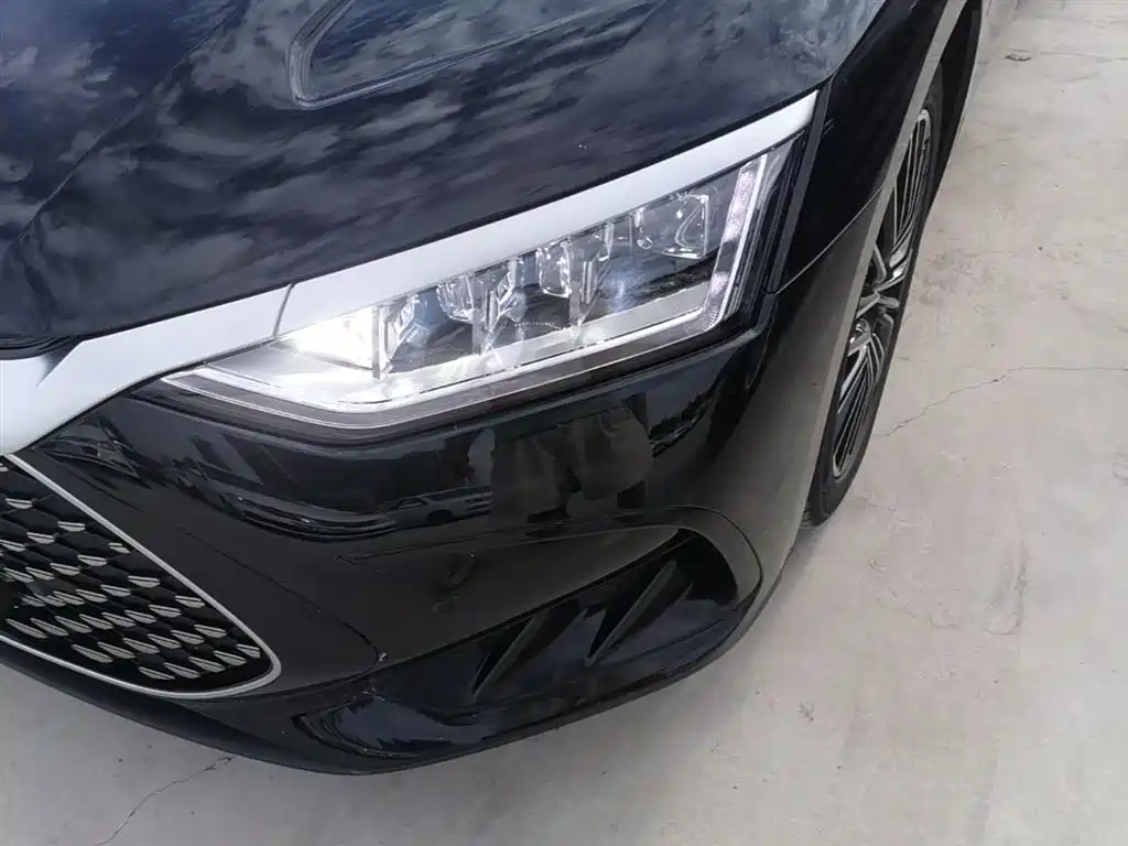 BYD Han 2022 DM-i 121KM Premium Edition фото 24