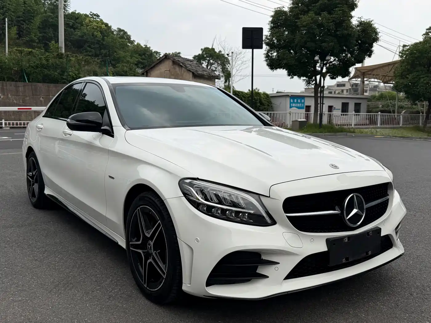 Mercedes-Benz C-Class 2021 C 260 Starry Exclusive Edition фото 2
