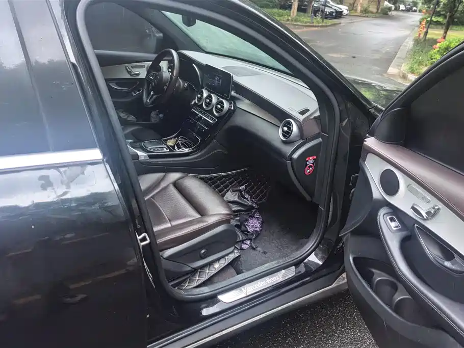 Mercedes-Benz GLC 2021 GLC 260 L 4MATIC Sporty фото 8