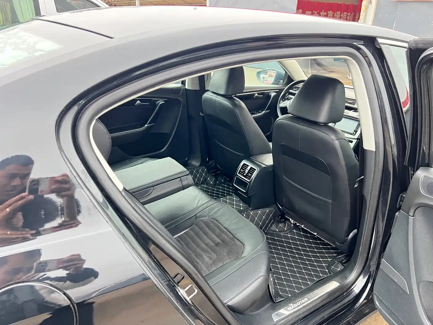 Volkswagen Magotan 2015 1.8TSI Luxury фото 20