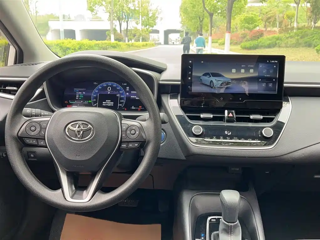 Toyota Levin 2023 Smart Hybrid 1.8L Luxury фото 14