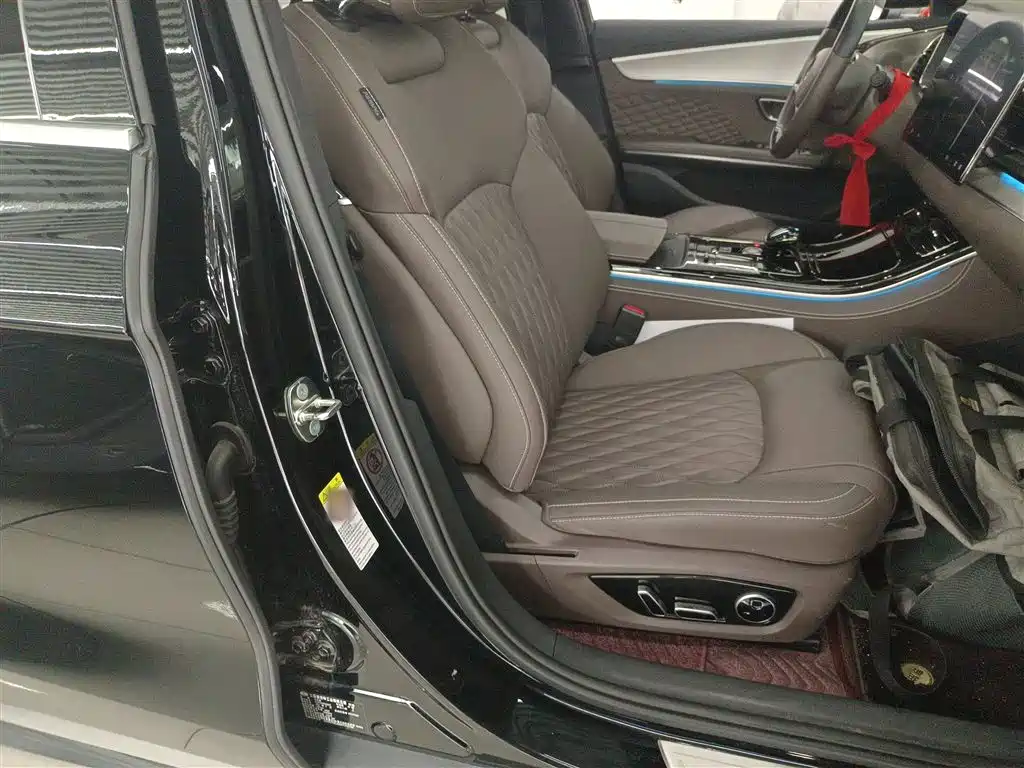 BYD Han 2024 DM-i Glory Edition 121KM Premium фото 20