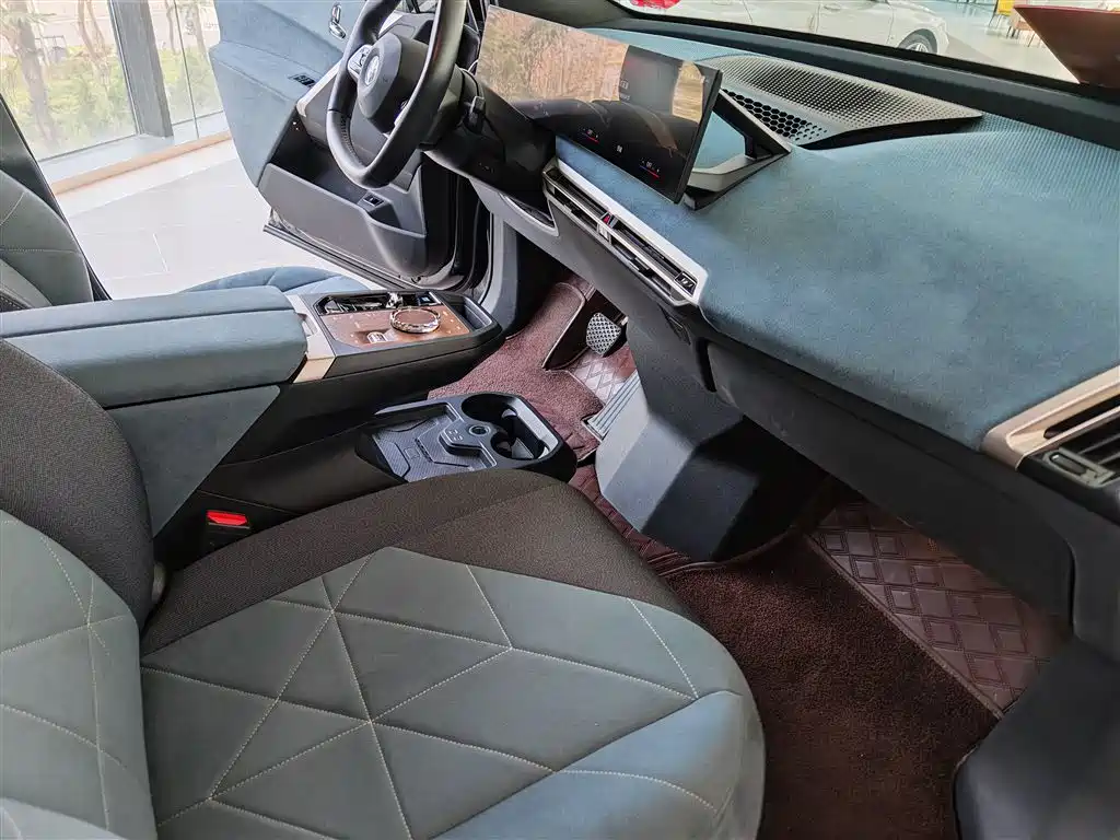 BMW iX 2022 xDrive50 фото 19