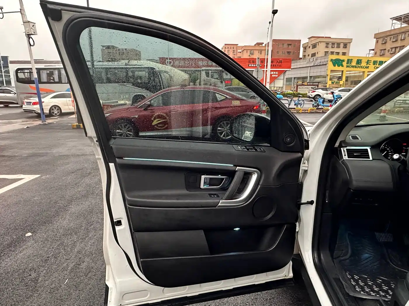 Land Rover Discovery Sport 2019 240PS SE Edition China V фото 20