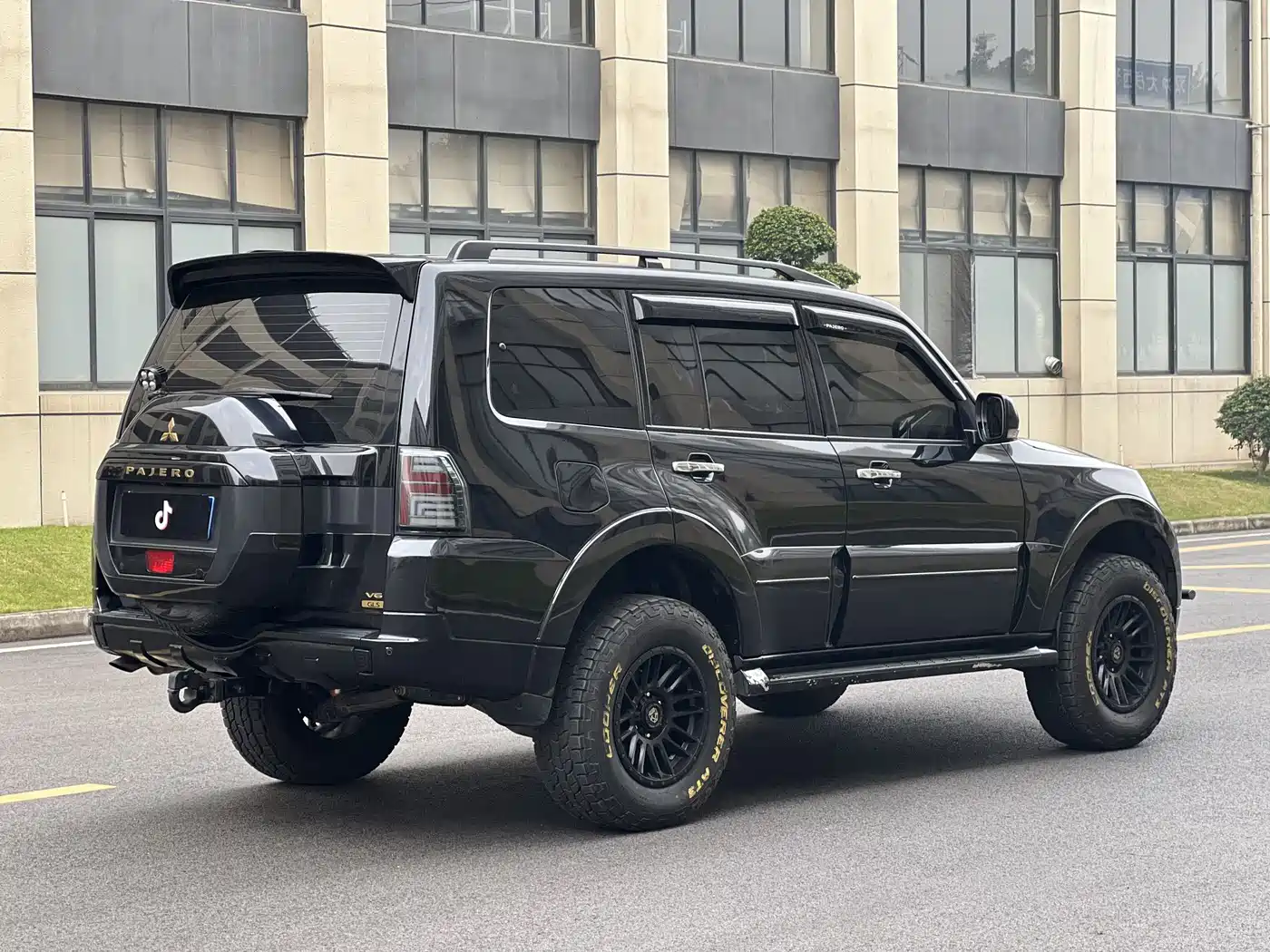 Mitsubishi Pajero (Import) 2019 3.0L Auto Luxury Version фото 21