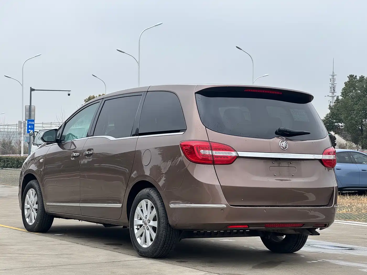 Buick GL8 2018 28T Luxury Model China VI фото 4