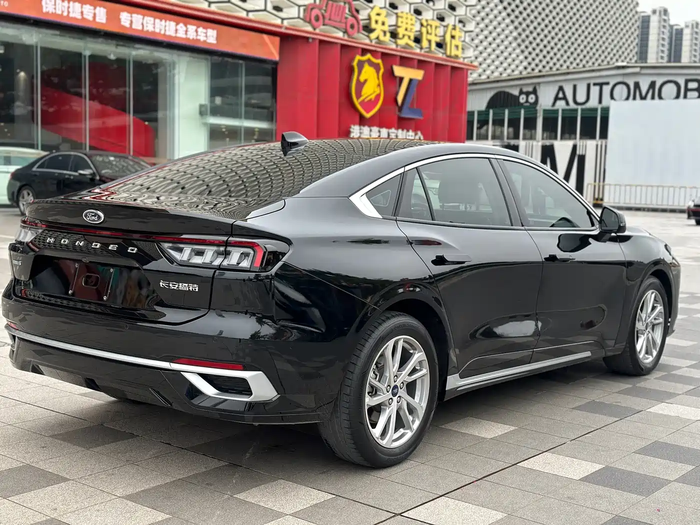 FORD MONDEO