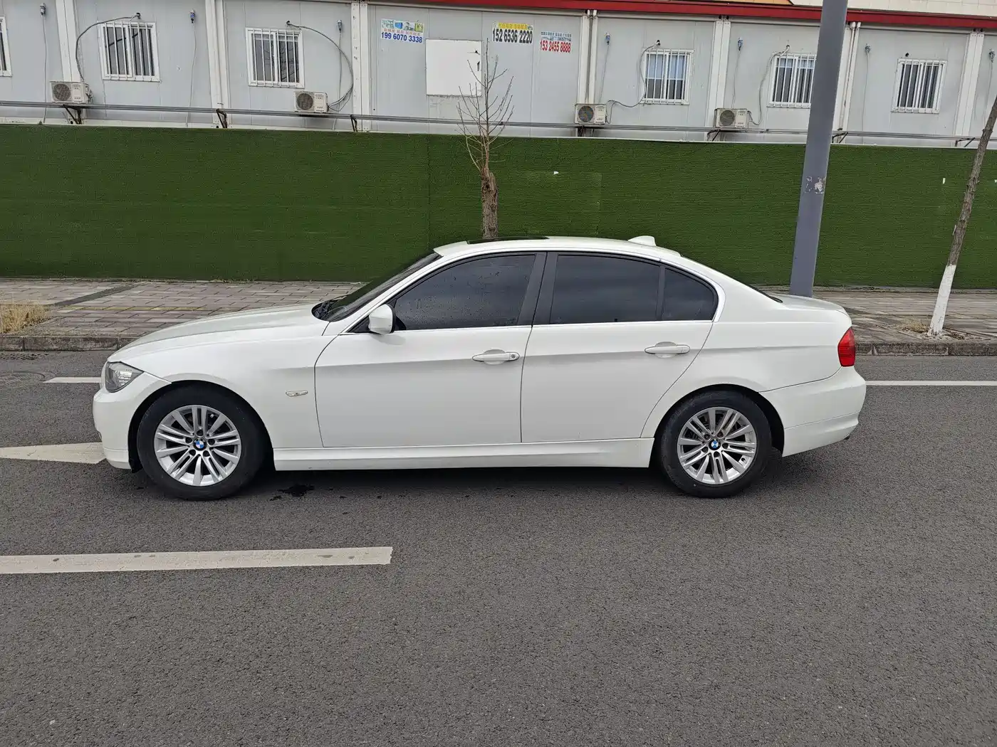 BMW 3 Series 2012 320i Luxury фото 3