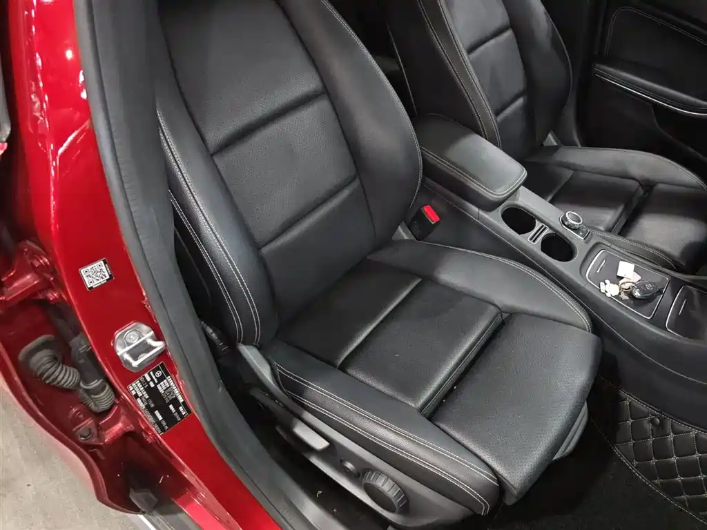 Mercedes-Benz GLA 2019 GLA 200 Dynamic фото 21