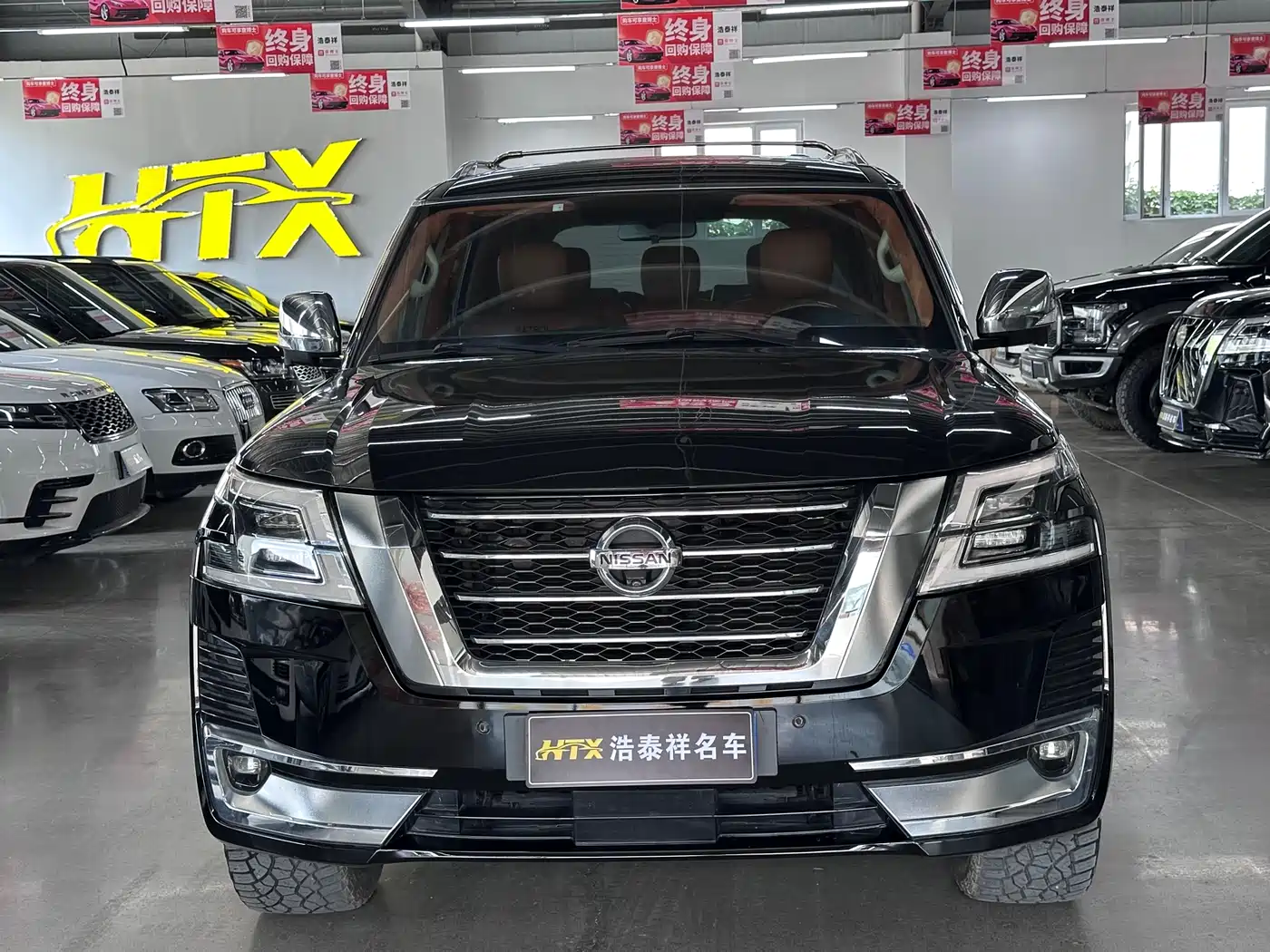Nissan Patrol 2018 4.0L Leadership фото 2