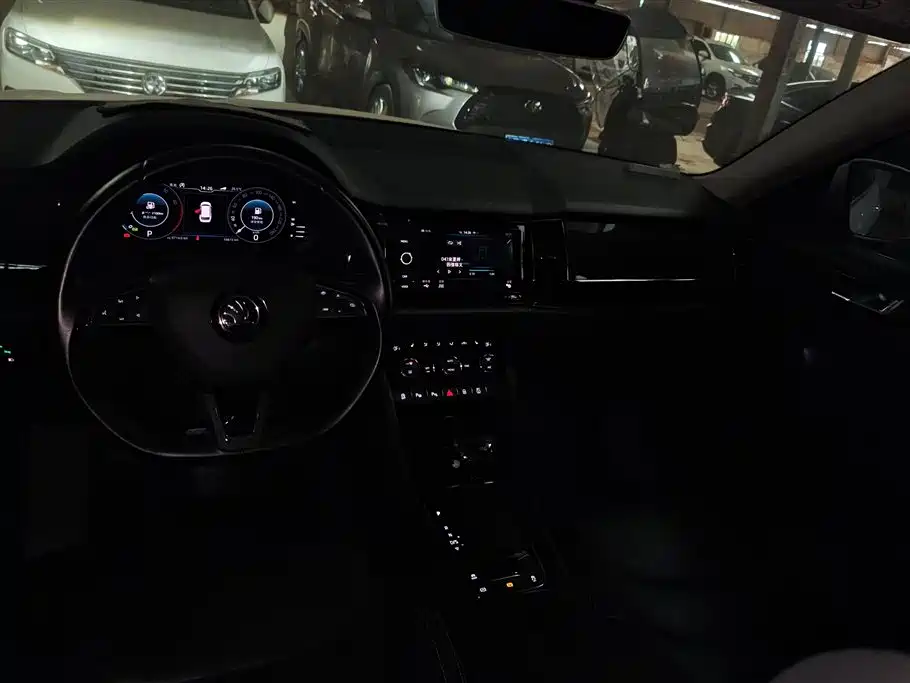 Škoda Kodiaq 2019 Facelift TSI330 7-Seater 2WD Luxury Premium Edition China V фото 12