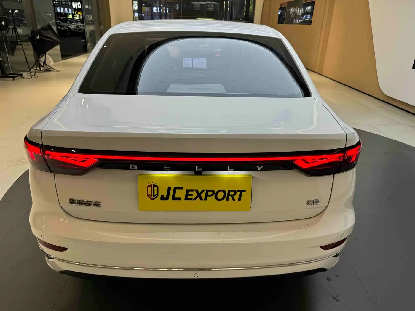 GEELY AUTOMOBILE EMGRAND