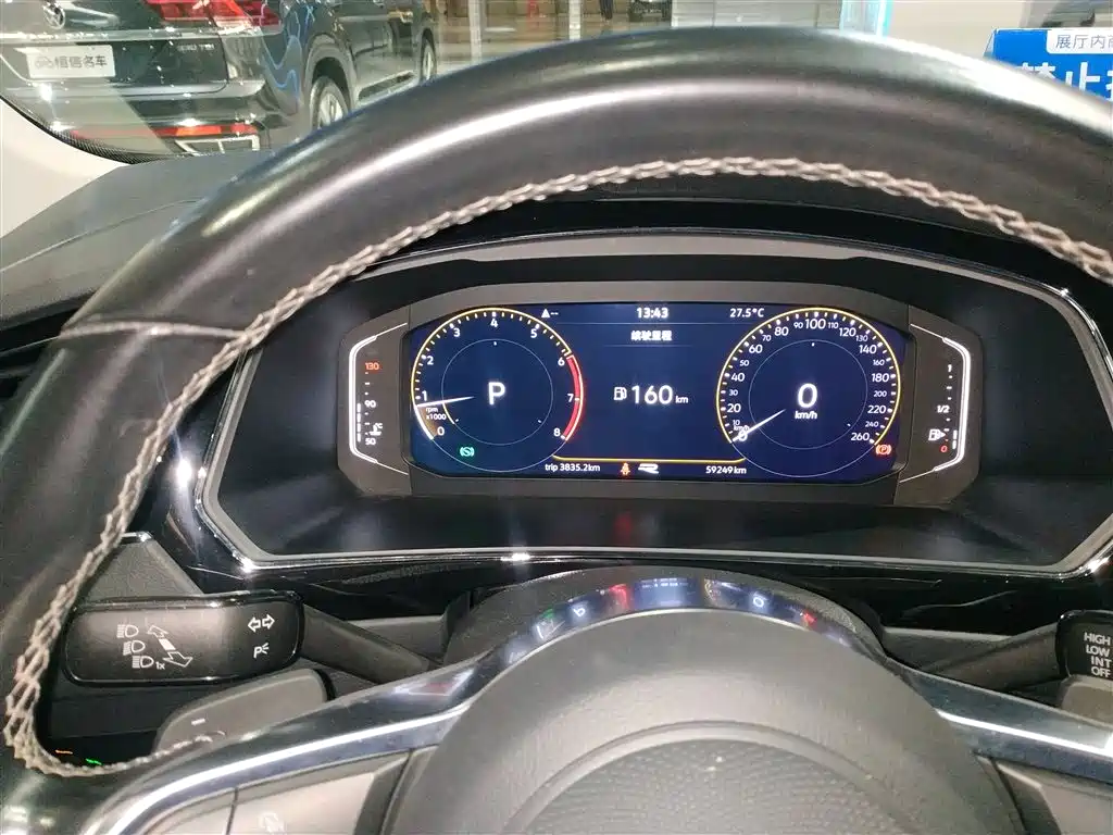 Volkswagen Tiguan L 2021 330TSI Automatic 2WD R-Line Premium фото 12