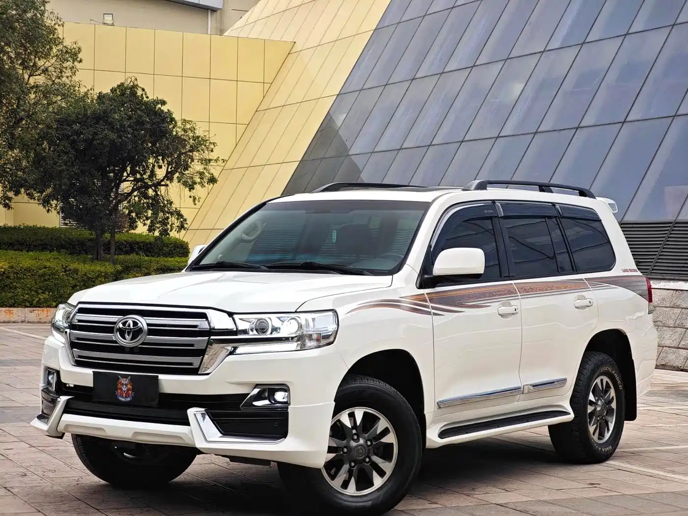 Toyota Land Cruiser 2010 Model 4.7L Automatic VX