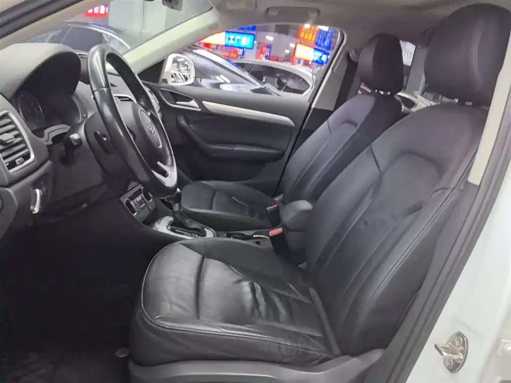 Audi Q3 2017 30 TFSI Style фото 15