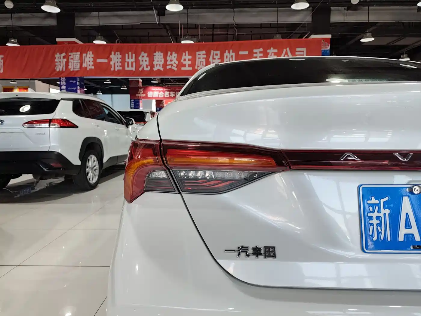 Toyota Avalon 2019 2.0L XLE Premium Edition (China VI) фото 17