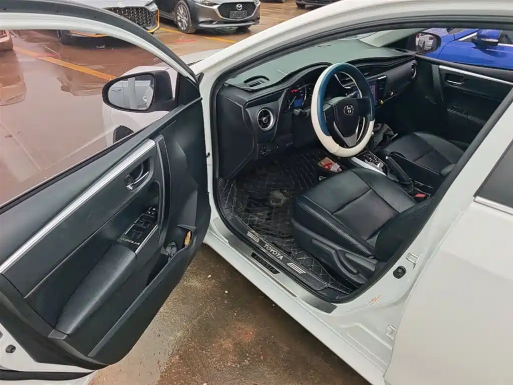 Toyota Corolla 2017 Facelift 1.2T S-CVT GL фото 16