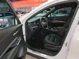 Фото 16 - Cadillac XT4