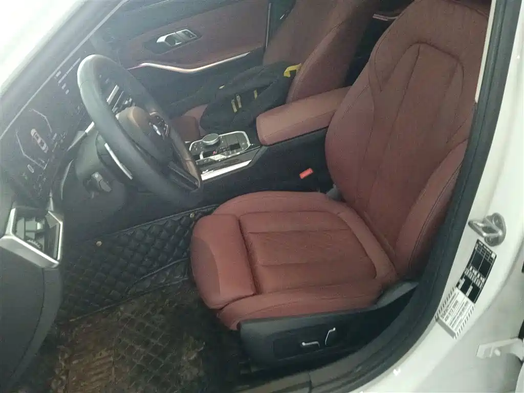 BMW 3 Series 2024 325Li M Sport Package фото 15
