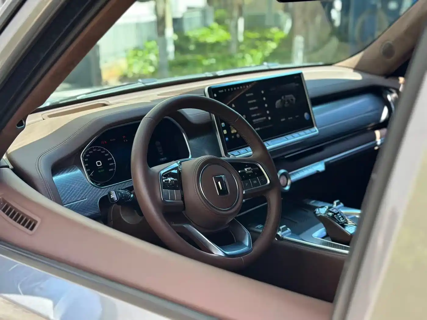 TANK TANK 700 NEW ENERGY