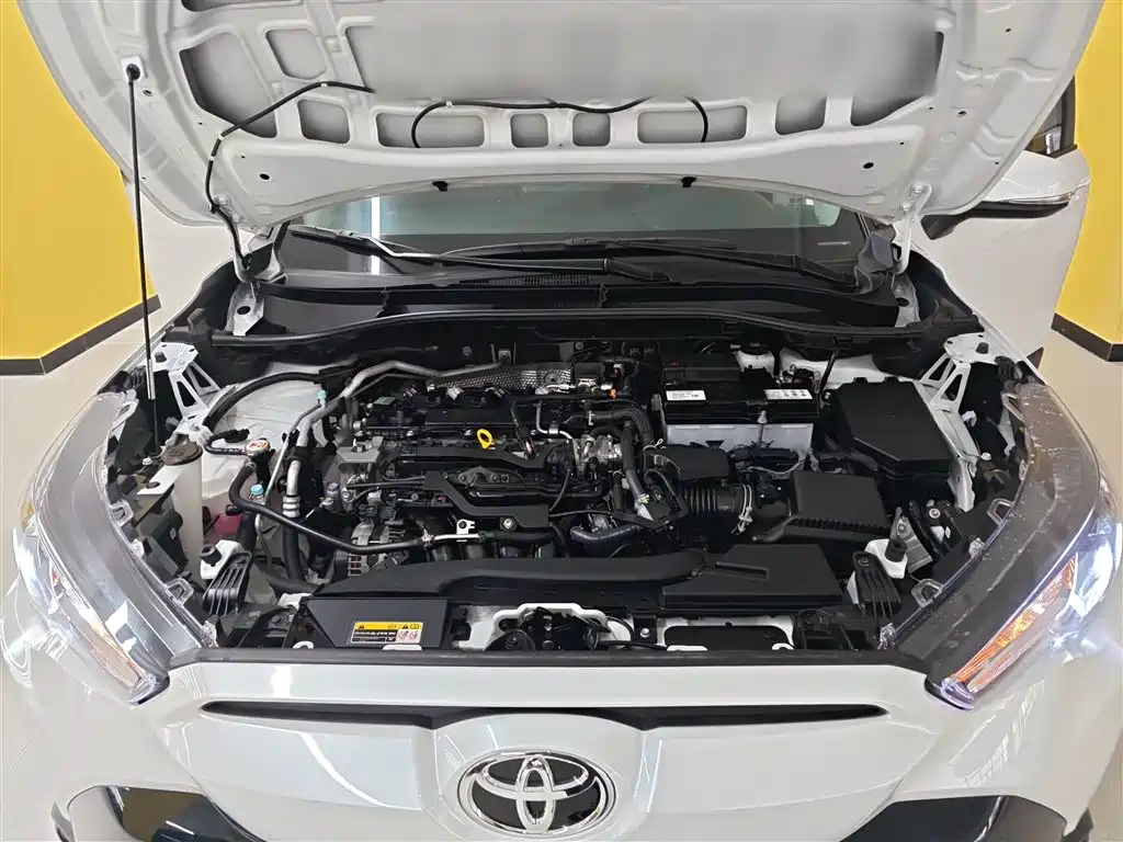 Toyota Frontlander 2024 2.0L CVT Elite Edition фото 16