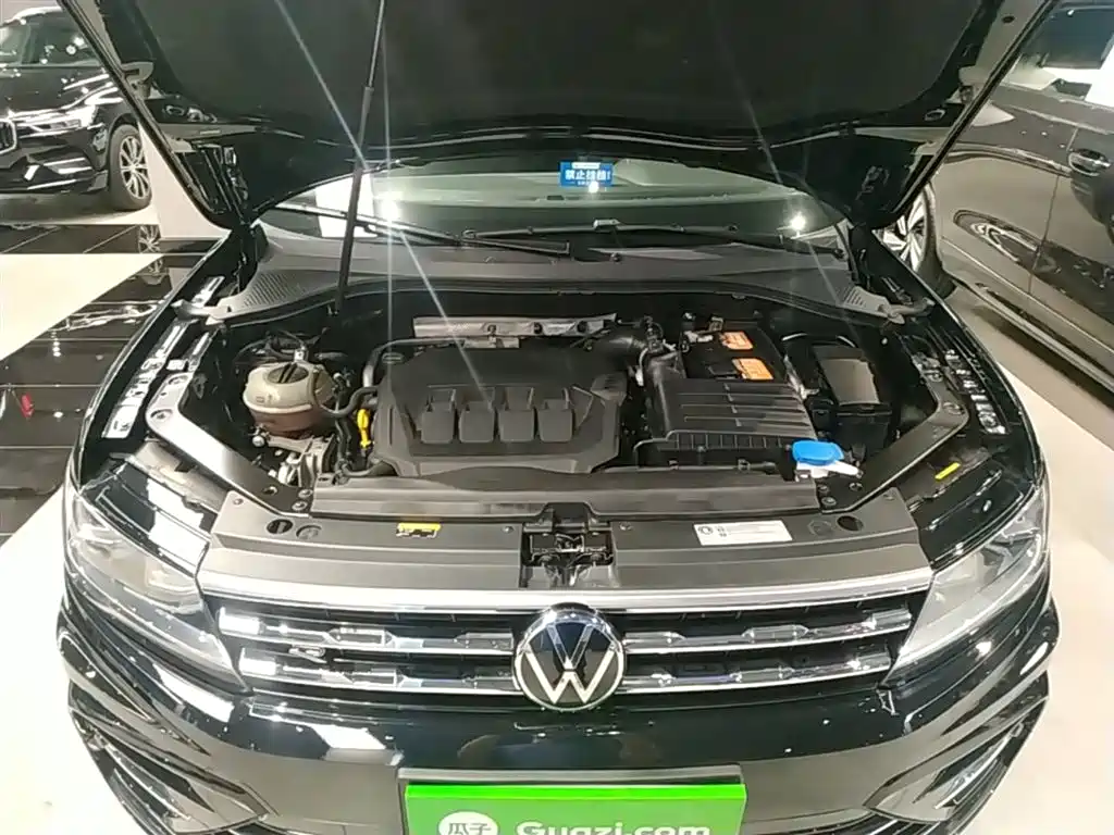 Volkswagen Tiguan L 2021 330TSI Automatic 2WD R-Line Premium фото 20