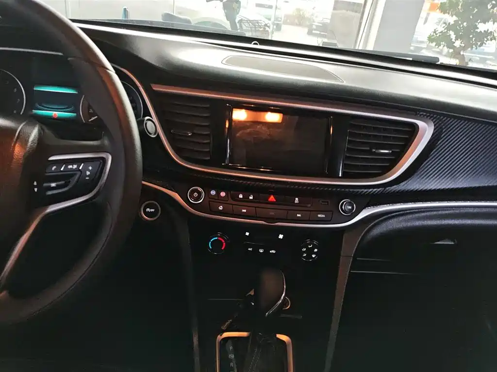 Buick Excelle 2021 Facelift 1.3T Auto Mild Hybrid Elite фото 13