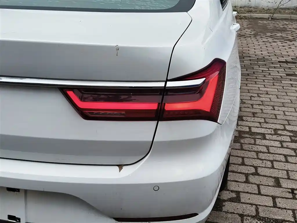 BYD Qin 2019 1.5L Automatic Prestige фото 24