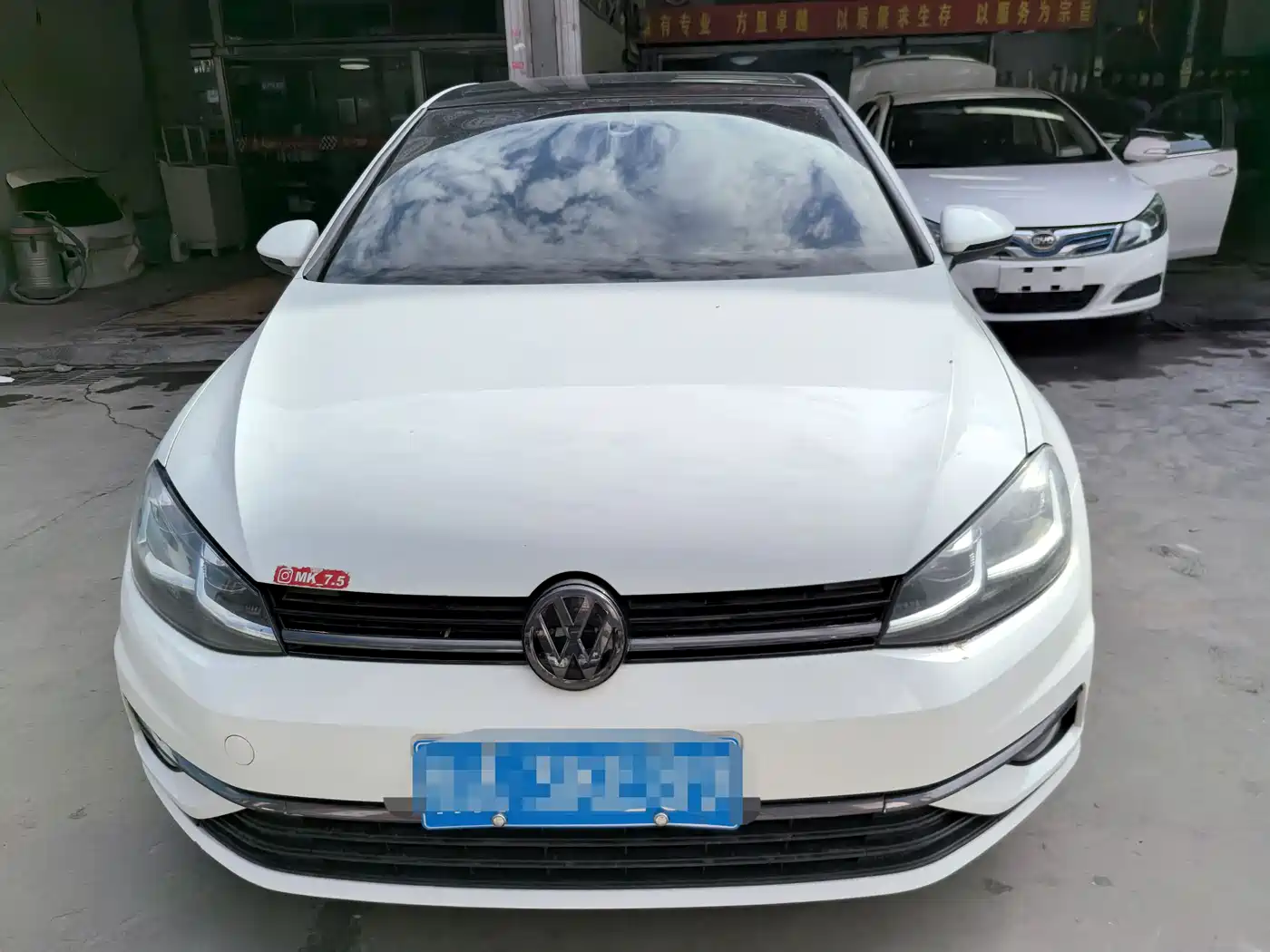 Volkswagen Golf 2020 Beloved Edition 280TSI DSG Luxury фото 2