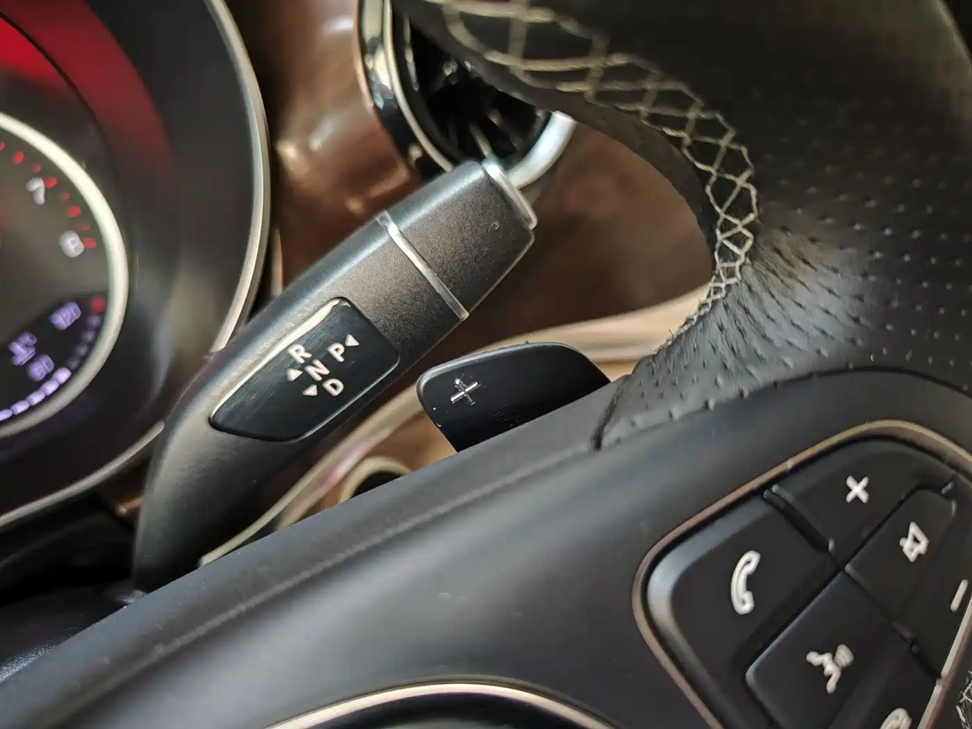 Mercedes-Benz V-Class 2022 V 260 Pilot Edition фото 18