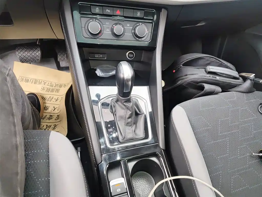 JETTA VS7