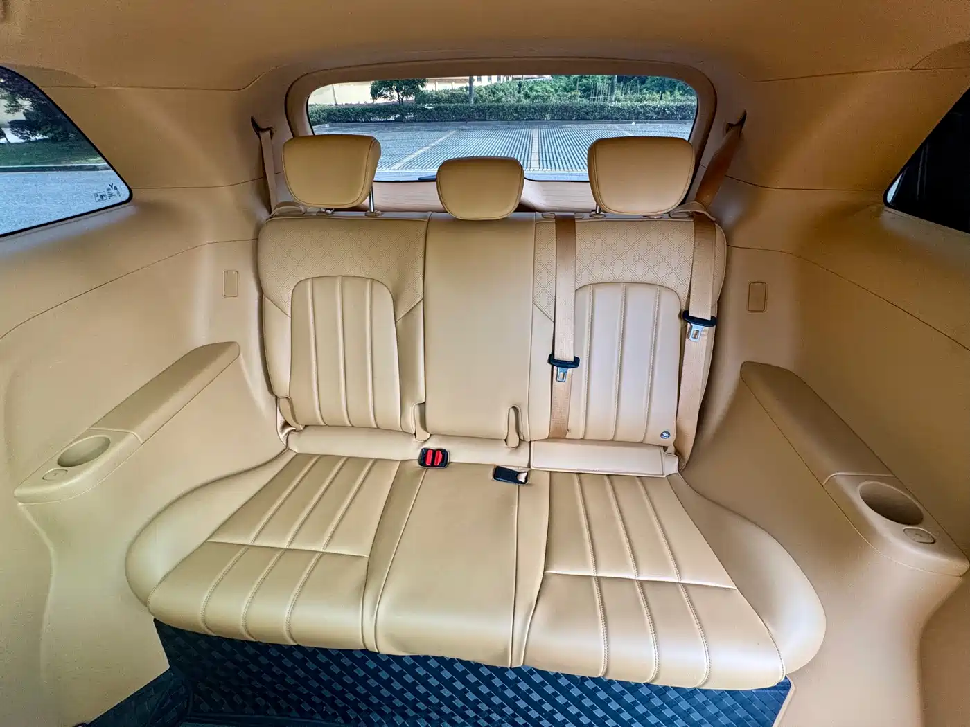 Voyah Auto Voyah Dreamer 2024 PHEV Extended Range Premium Edition фото 14