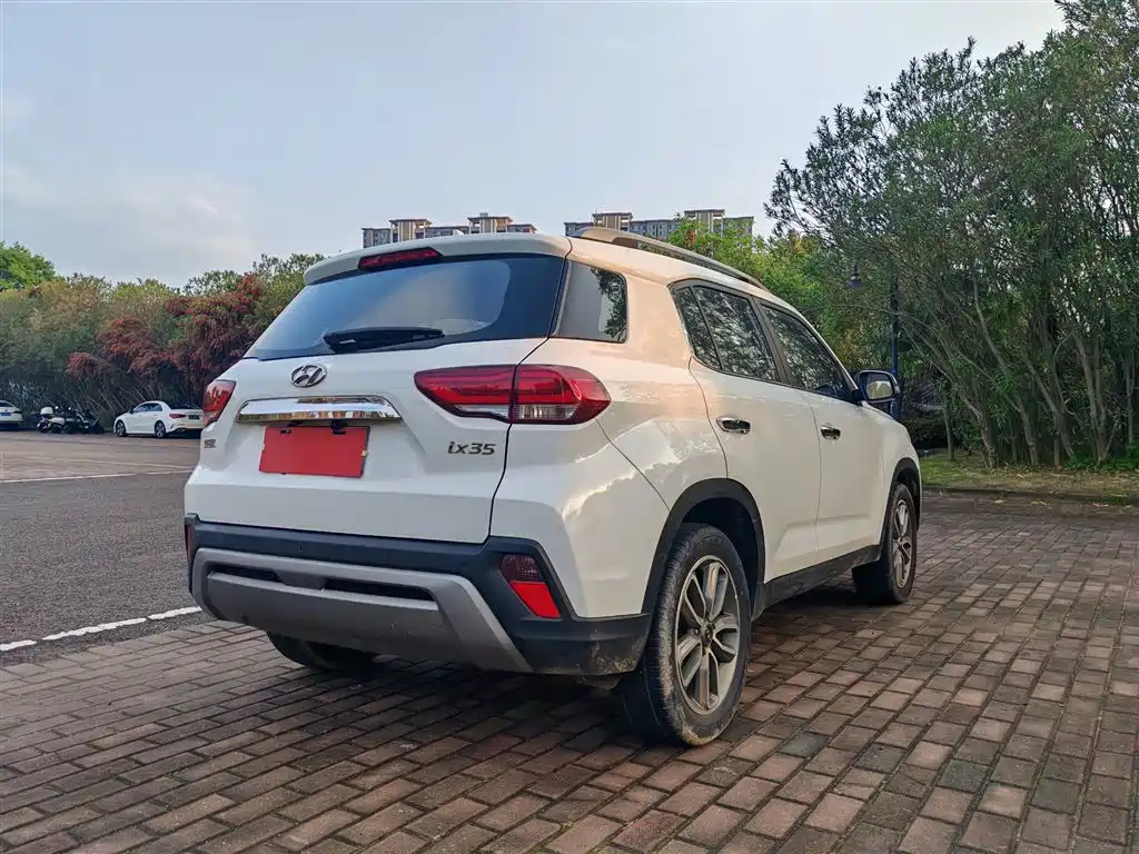 Hyundai Beijing Hyundai ix35 2019 2.0L Automatic 2WD Zhiyong·Smooth Enjoy China VI фото 16