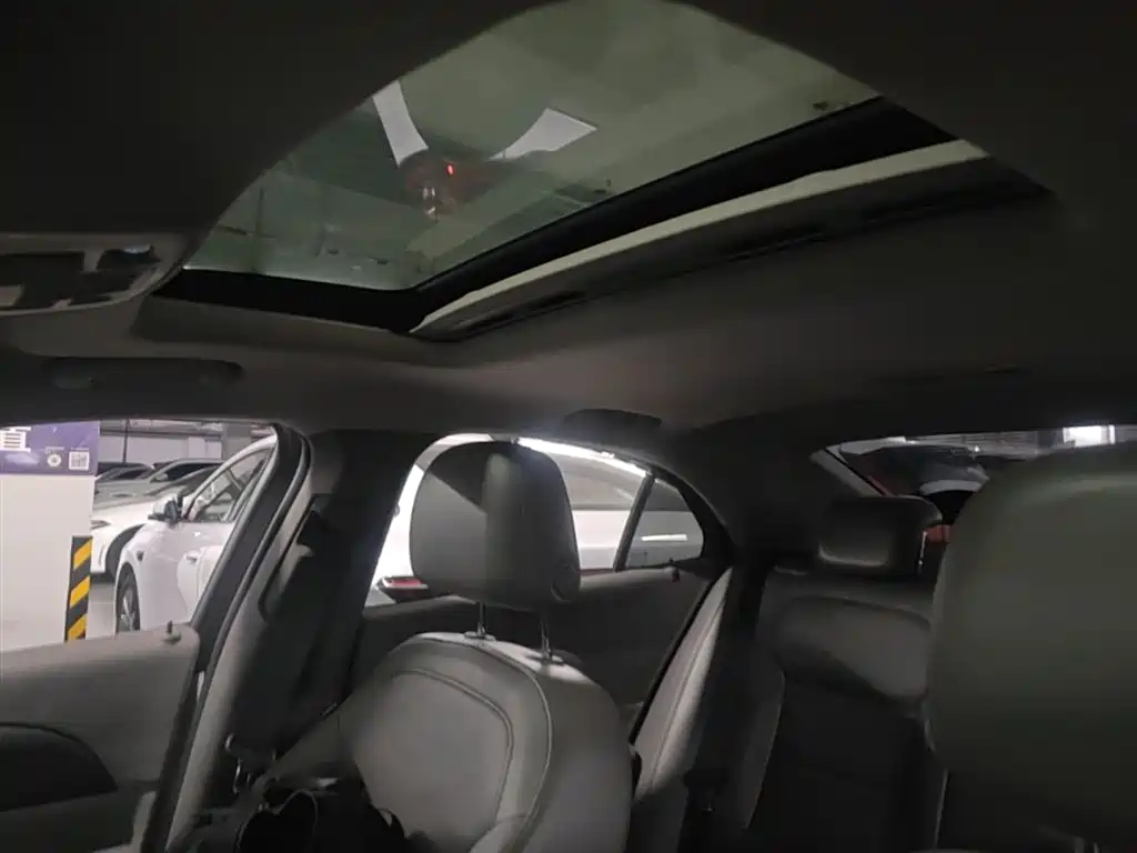 Chevrolet Malibu 2014 2.0L Automatic Luxury фото 18