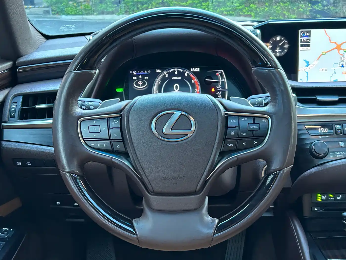 Lexus ES 2018 300h Executive Edition China V фото 22