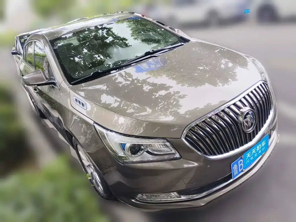 Фото 3 - Buick LaCrosse