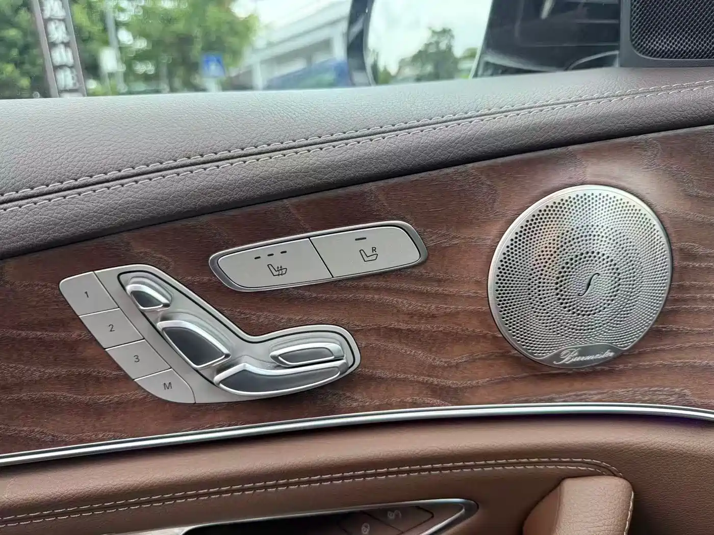 Mercedes-Benz E-Class 2022 Second Facelift E 300 L Luxury фото 18