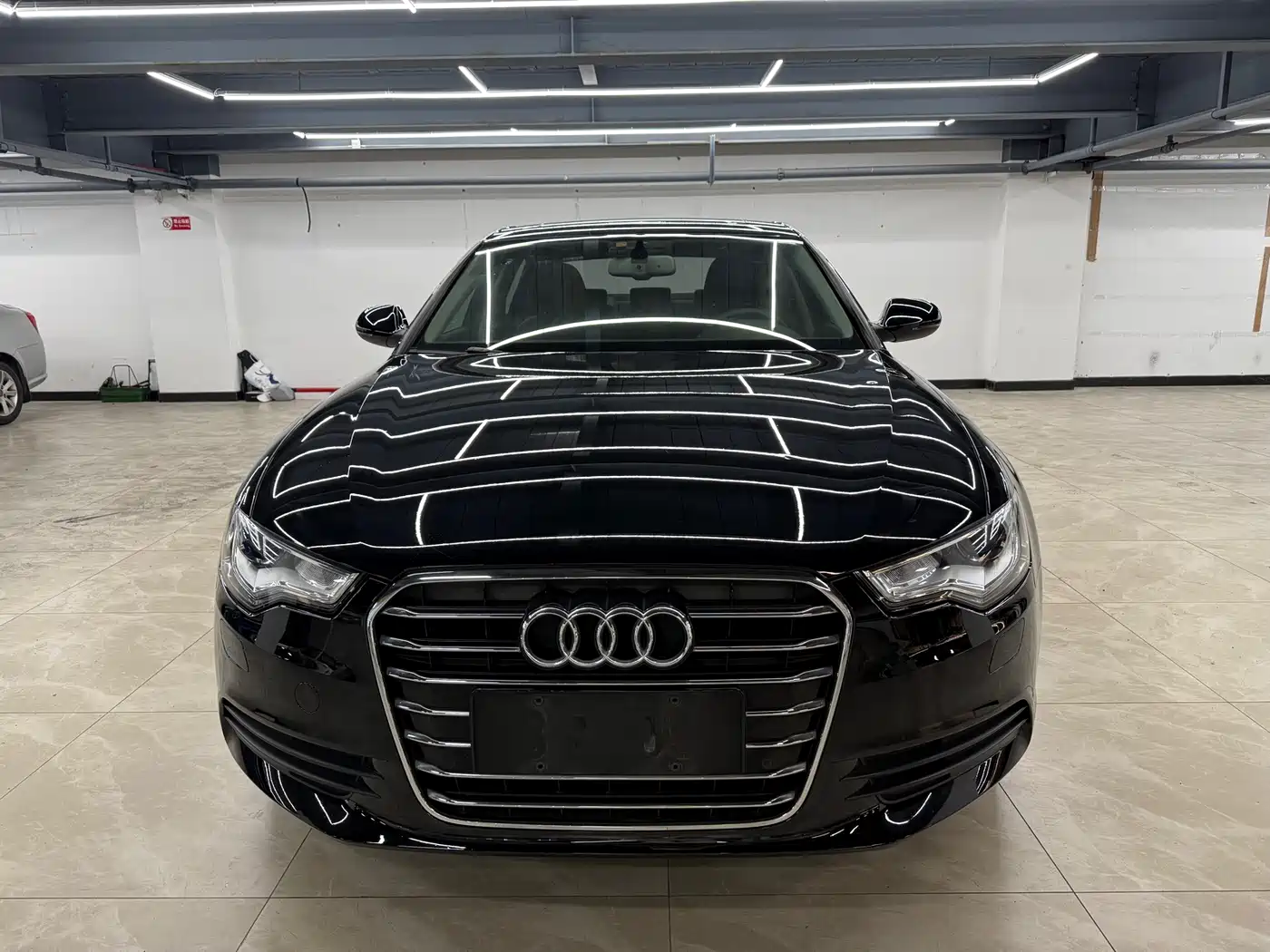 Audi A6L 2015 TFSI Millionth Anniversary Intelligent Leader Type